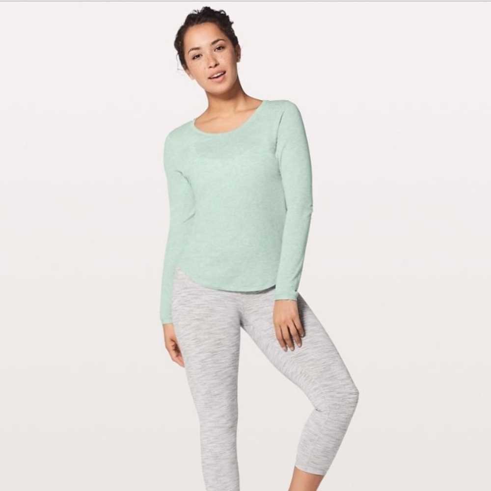Lululemon Wild Twist long sleeve top